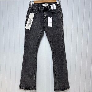 BAMBOO Low Rise Women's Gray Boot Cut Jeans Size 3/4